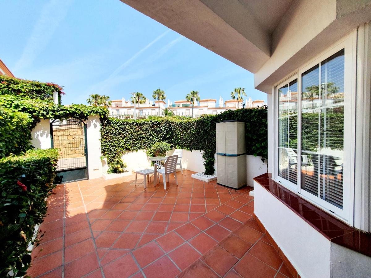 Lomas De Cabopino House Apartment Marbella Bagian luar foto