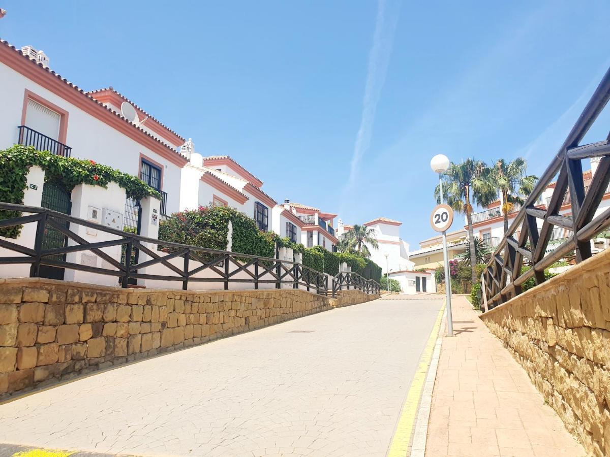 Lomas De Cabopino House Apartment Marbella Bagian luar foto