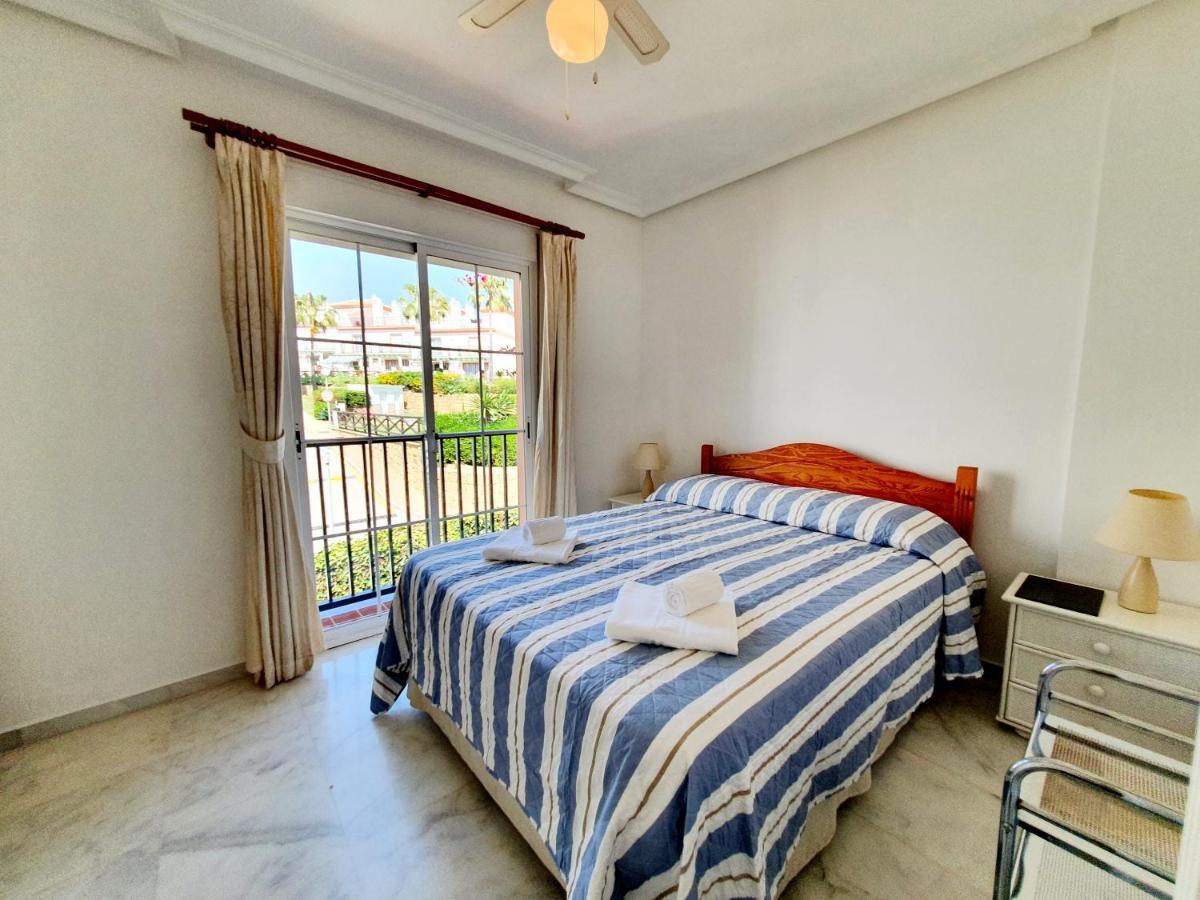 Lomas De Cabopino House Apartment Marbella Bagian luar foto