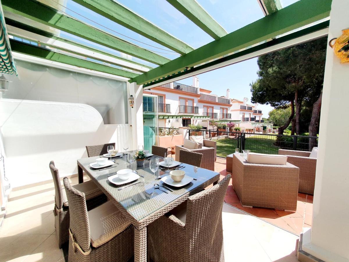 Lomas De Cabopino House Apartment Marbella Bagian luar foto