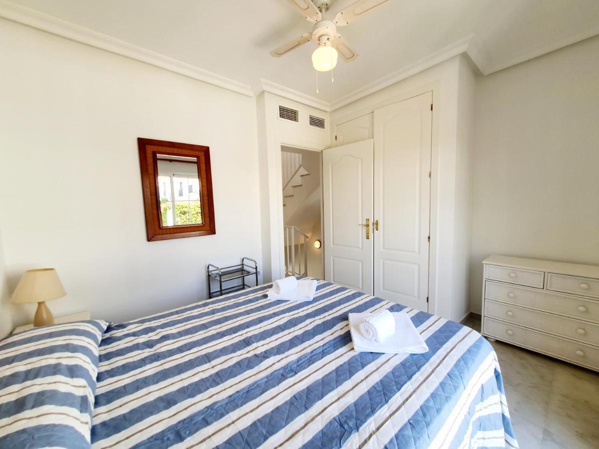 Lomas De Cabopino House Apartment Marbella Bagian luar foto
