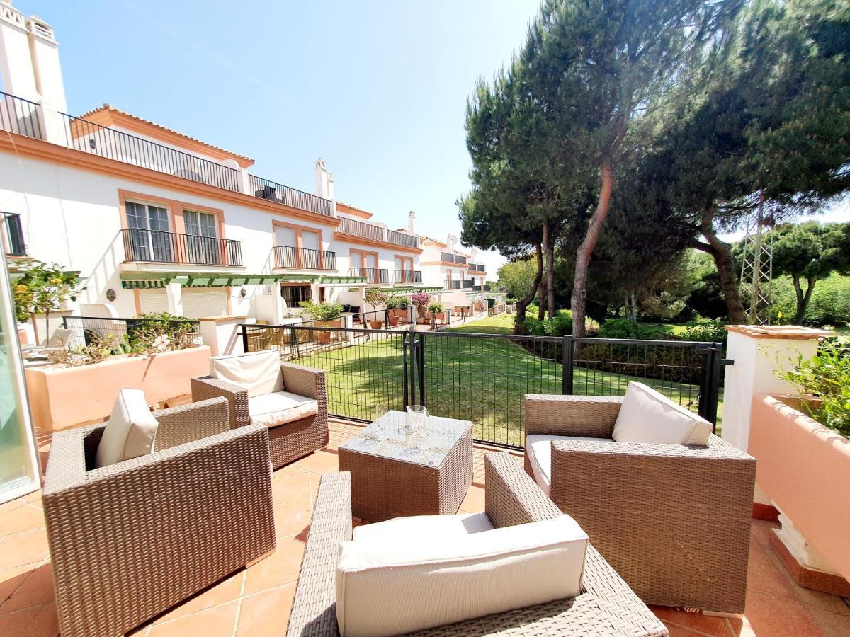 Lomas De Cabopino House Apartment Marbella Bagian luar foto