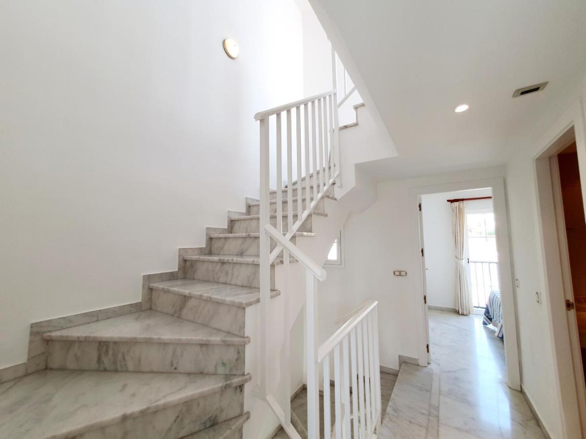 Lomas De Cabopino House Apartment Marbella Bagian luar foto