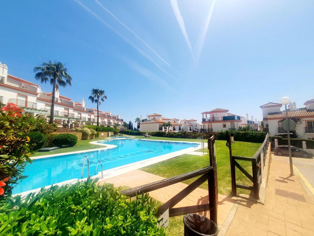 Lomas De Cabopino House Apartment Marbella Bagian luar foto